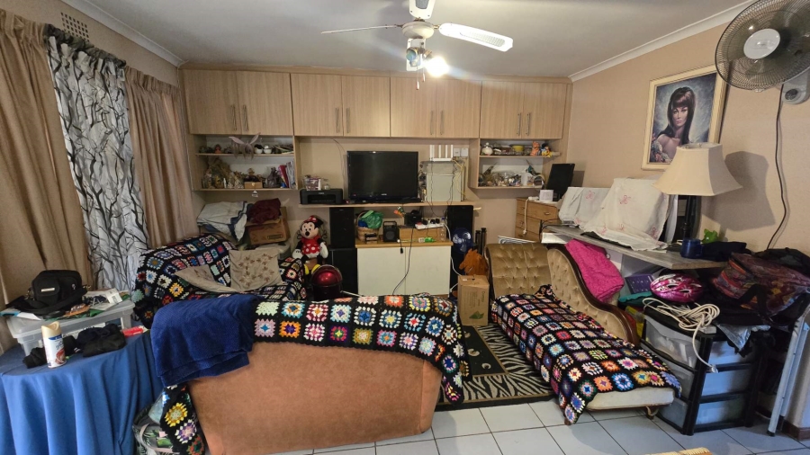 2 Bedroom Property for Sale in Belmont Park Western Cape
